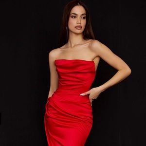 sexy drapes with 'Adrienne'.